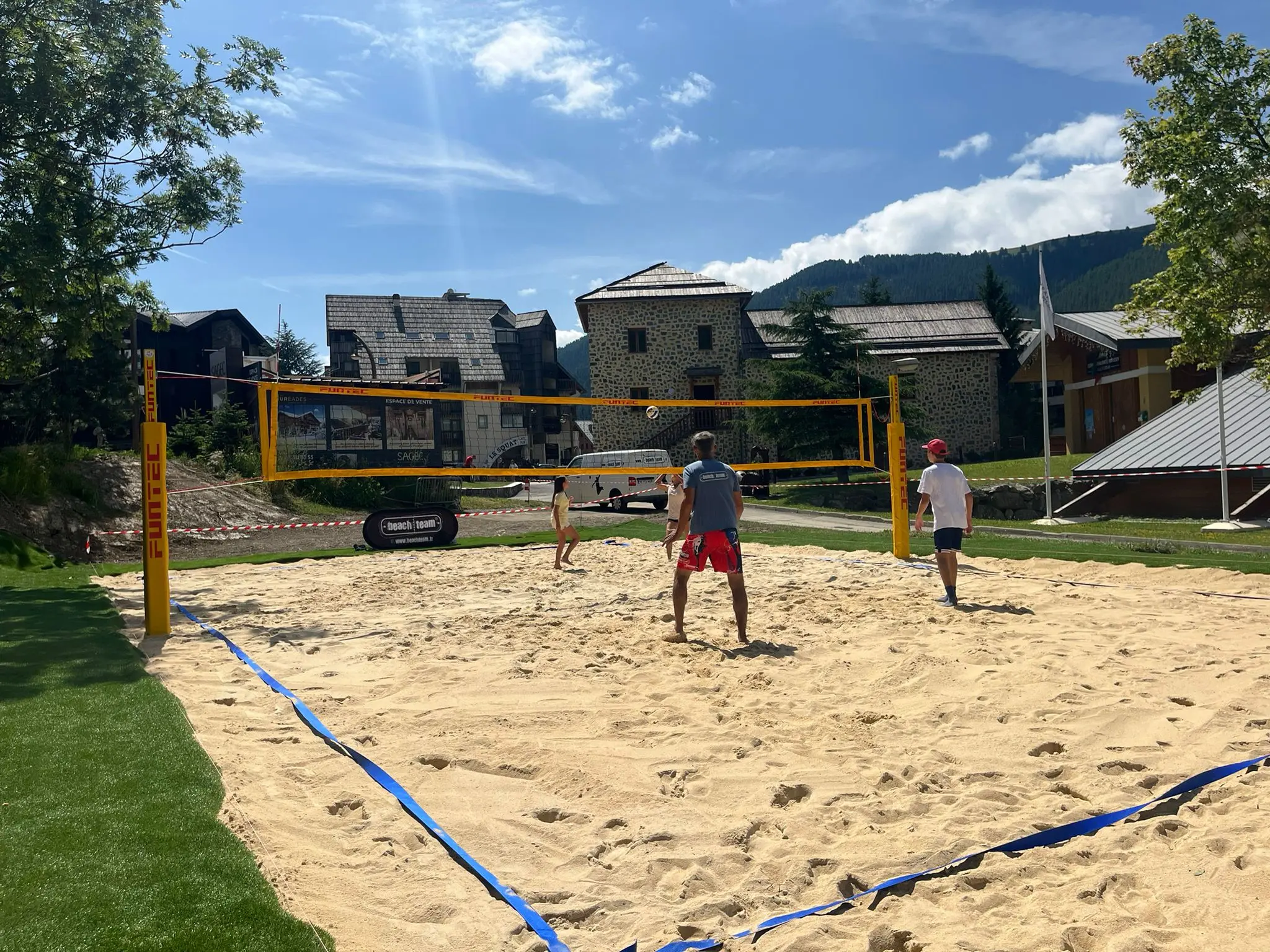 Terrain de Beach ville d'Auron